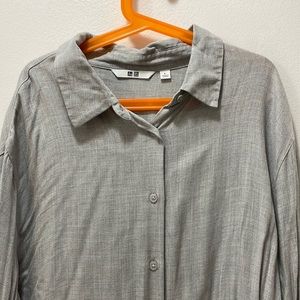 Uniqlo women blouse in grey size L